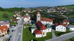 +áMARJE DJI_0001.MP4_snapshot_00.36_[2017.05.06_16.57.21]